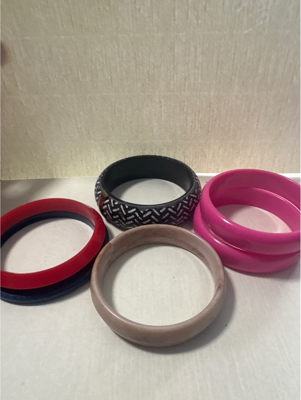 Vintage 1980s Colorful Resin and Plastic Bangle Bracelet Set – Chunky Retro 80s